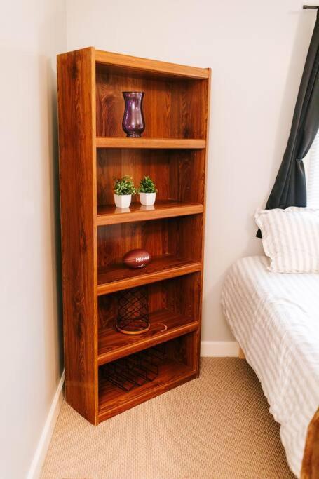 Cozy 3-Bed Athens Getaway, Right Near Uga! Apartment ภายนอก รูปภาพ